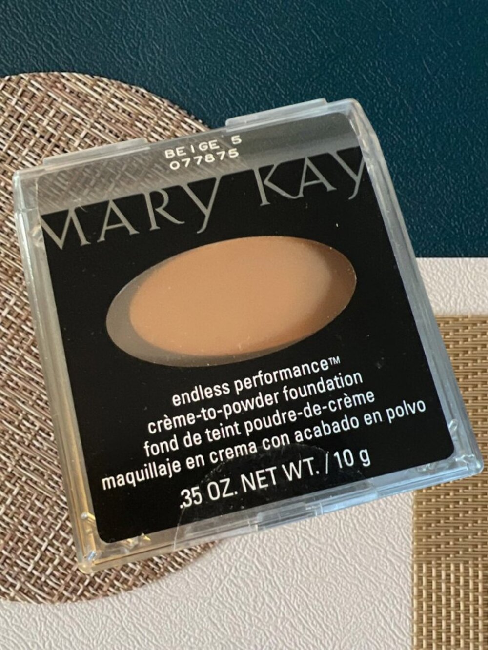 Mary Kay Endless Performance® Beige 5 Matte Crème-to-Powder Foundation ✨NIB✨ - Picture 2 of 7
